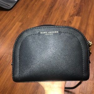 marc jacobs black crossbody